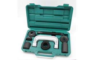 Przyrząd do tulei przegubów wahacza